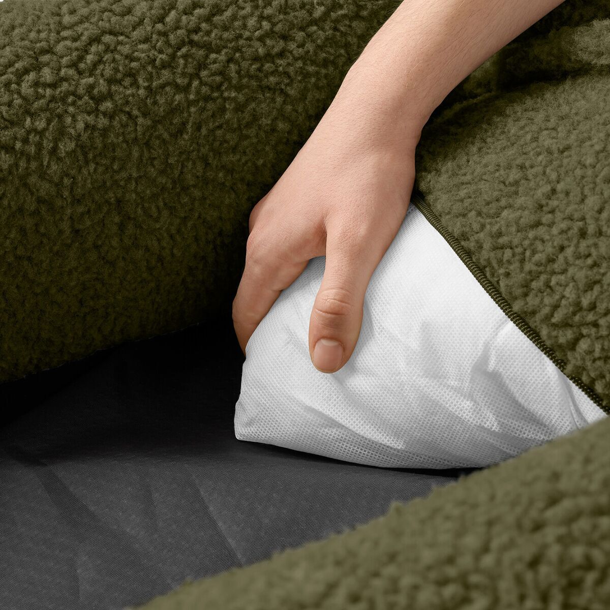 Hunter Dog Sofa Kumara Green