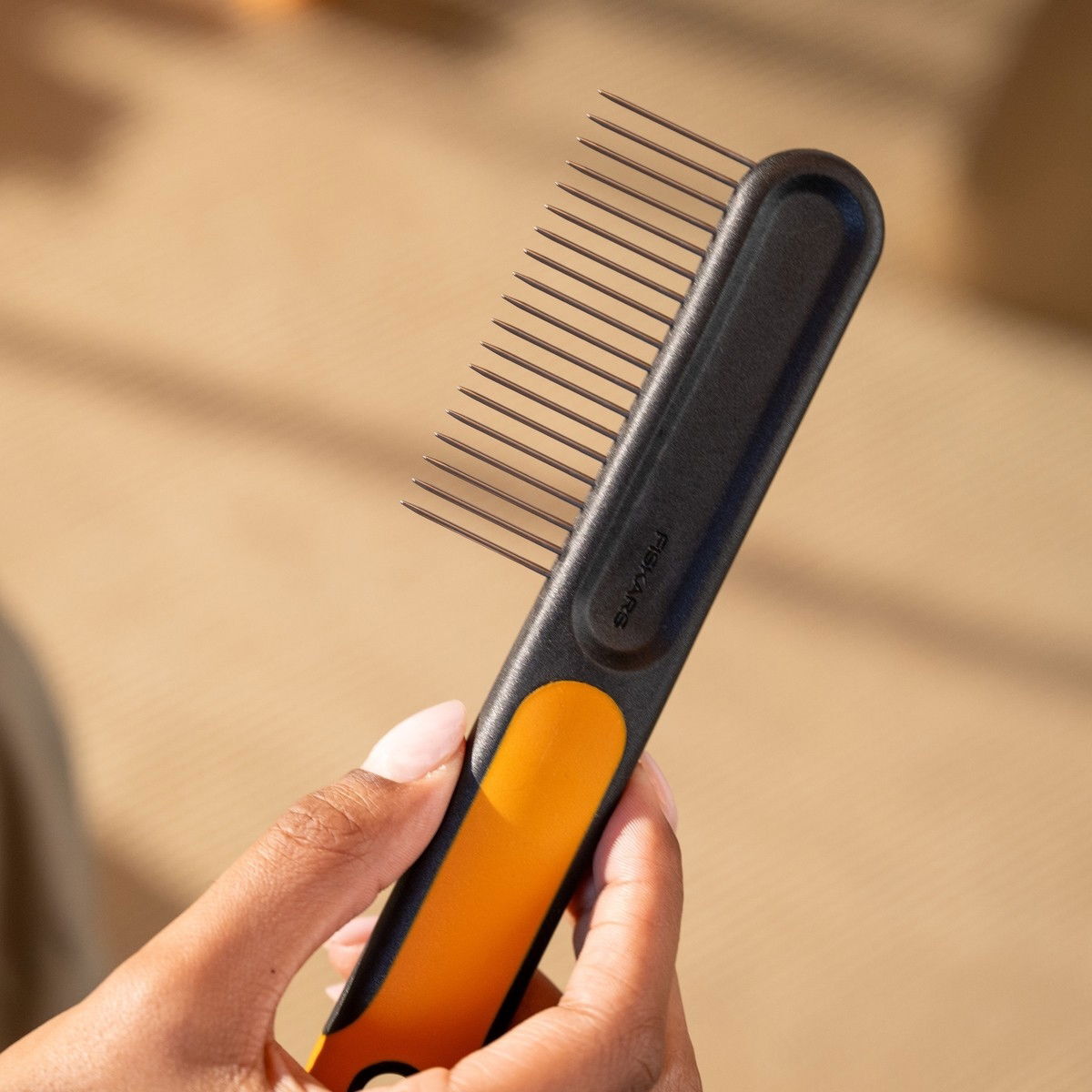 Fiskars wide toothed comb