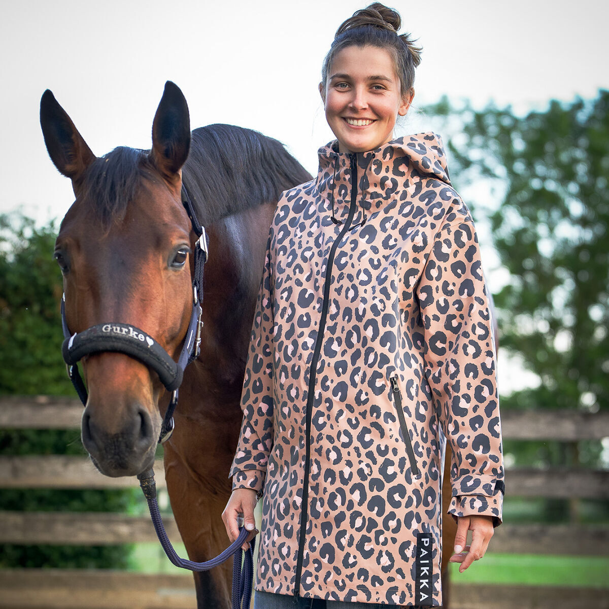 PAIKKA Visibility Regnjakke Leopard L-XL - Hundeførerklær