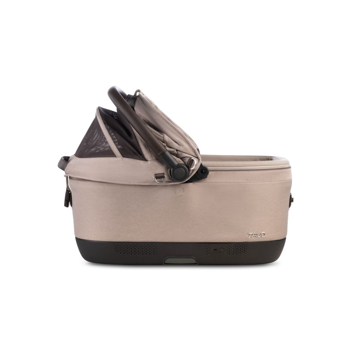 Tavo Maeve ISO6X Wind crash tested pet car seat with integrated ventilation system