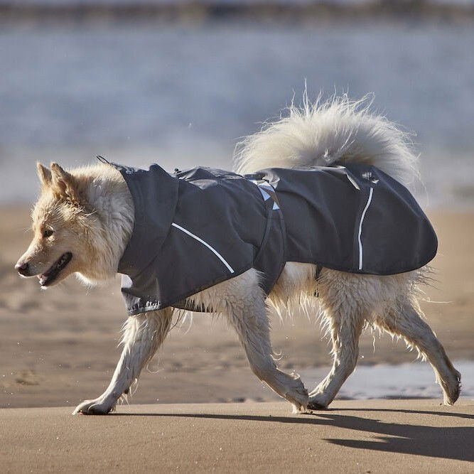 Hurtta Mudventure Coat ECO blackberry