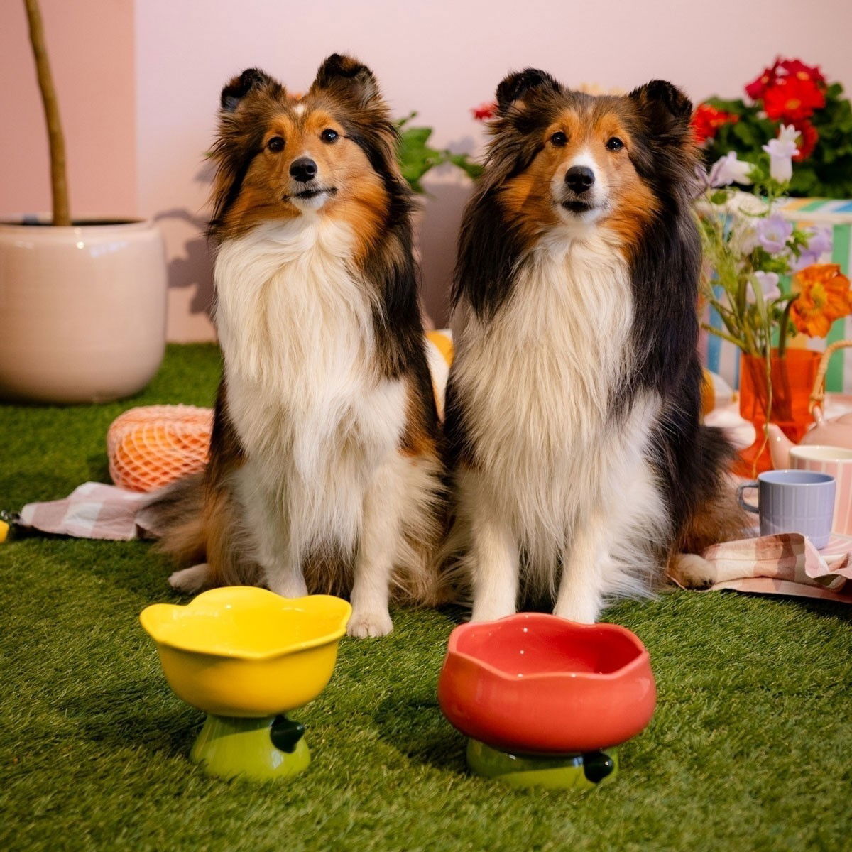 Little&Bigger Blossom elevated ceramic bowl yellow