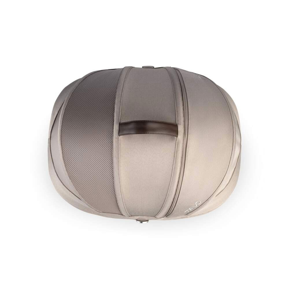 Tavo Maeve ISO5X Wind crash tested pet car seat with integrated ventilation system