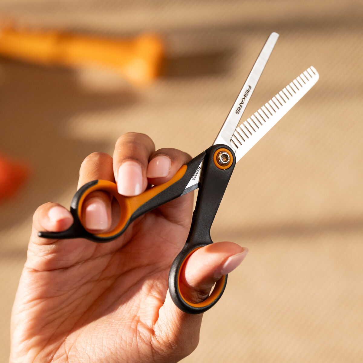 Fiskars blending scissors 1-sided